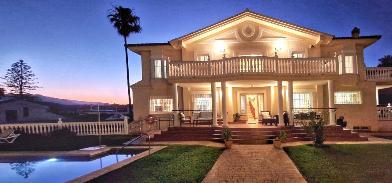 Golden Villa Costa Del Sol - Big Private Pool - Bbq - Good Location Fuengirola Exterior foto