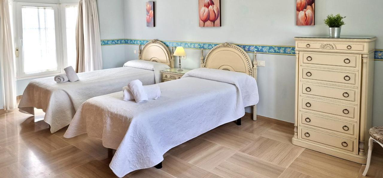 Golden Villa Costa Del Sol - Big Private Pool - Bbq - Good Location Fuengirola Exterior foto