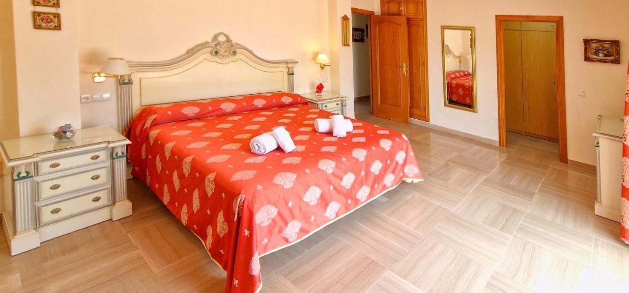 Golden Villa Costa Del Sol - Big Private Pool - Bbq - Good Location Fuengirola Exterior foto